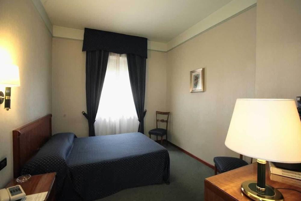 Hotel De Paris Τέρνι Εξωτερικό φωτογραφία