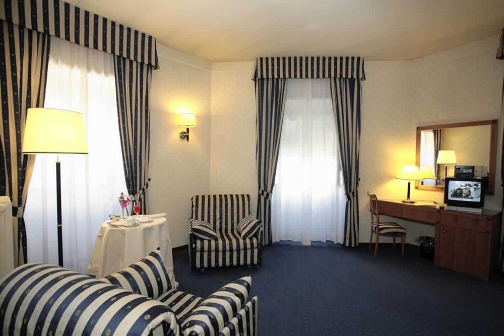 Hotel De Paris Τέρνι Εξωτερικό φωτογραφία
