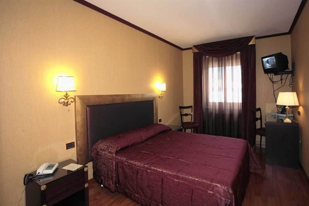 Hotel De Paris Τέρνι Εξωτερικό φωτογραφία