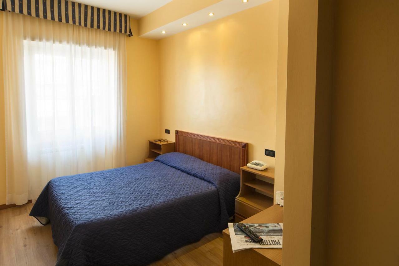 Hotel De Paris Τέρνι Εξωτερικό φωτογραφία